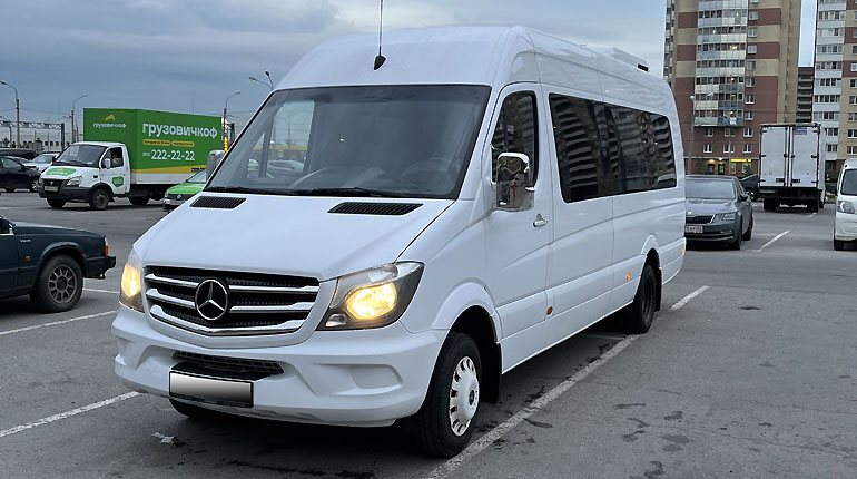 Аренда пассажирского микроавтобуса Mercedes-Benz Sprinter 515 Турист с водителем