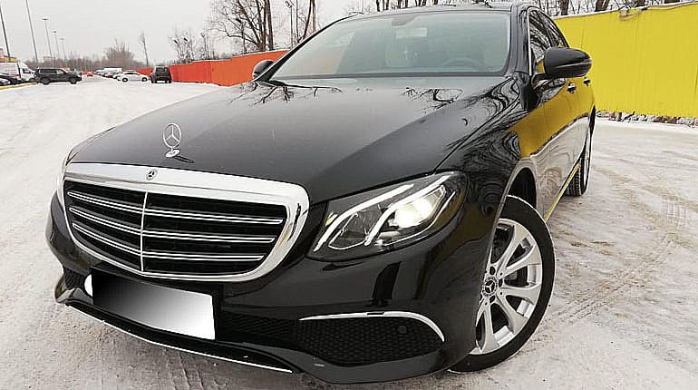 Аренда автомобиля Mercedes-Benz E220d V (W213) Exclusive с водителем