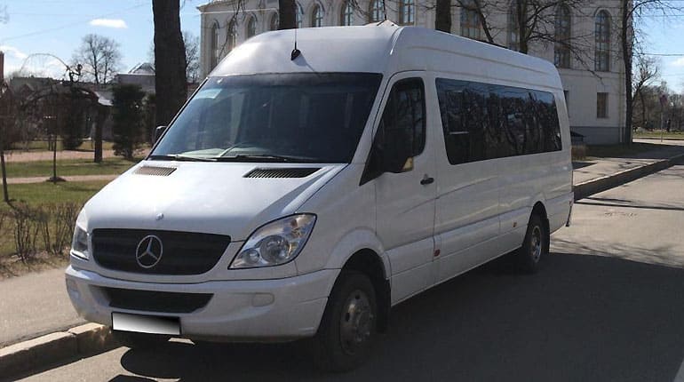 Аренда пассажирского микроавтобуса Mercedes-Benz Sprinter 515 Турист с водителем