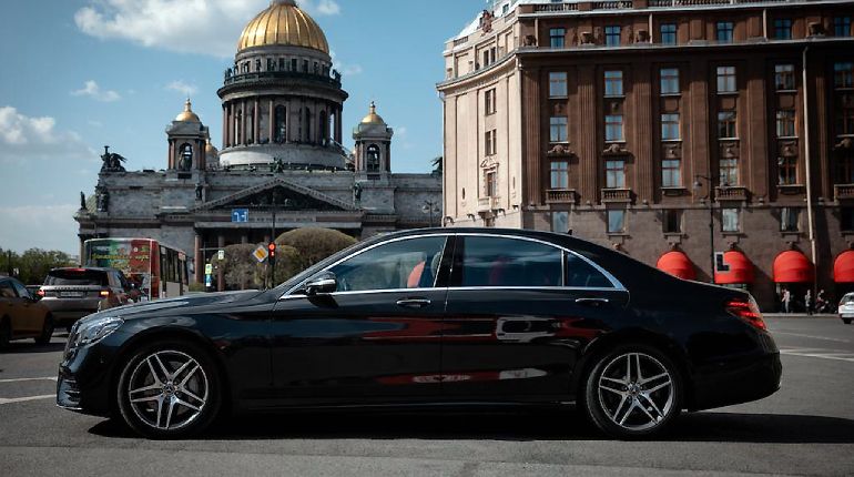 Аренда автомобиля Mercedes-Benz S-Класс VI (W222) с водителем