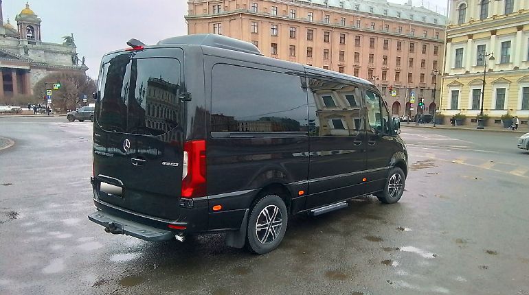 Аренда пассажирского микроавтобуса Mercedes-Benz Sprinter 907 VIP с водителем